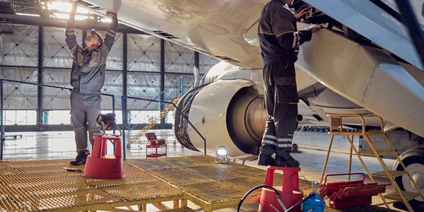 Aircraft component manufacturer introduces predictive maintenance -  Industrial IoT Case Study