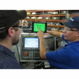 Fastenal Builds the Future of Manufacturing with MachineMetrics